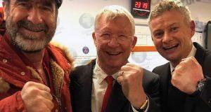 Cantona and Fergie celebrate with Solskjaer after his historic win against the odds against PSG