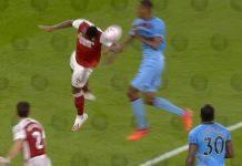 Arsenal’s gift of the gab as West Ham denied shirt sleeve penalty