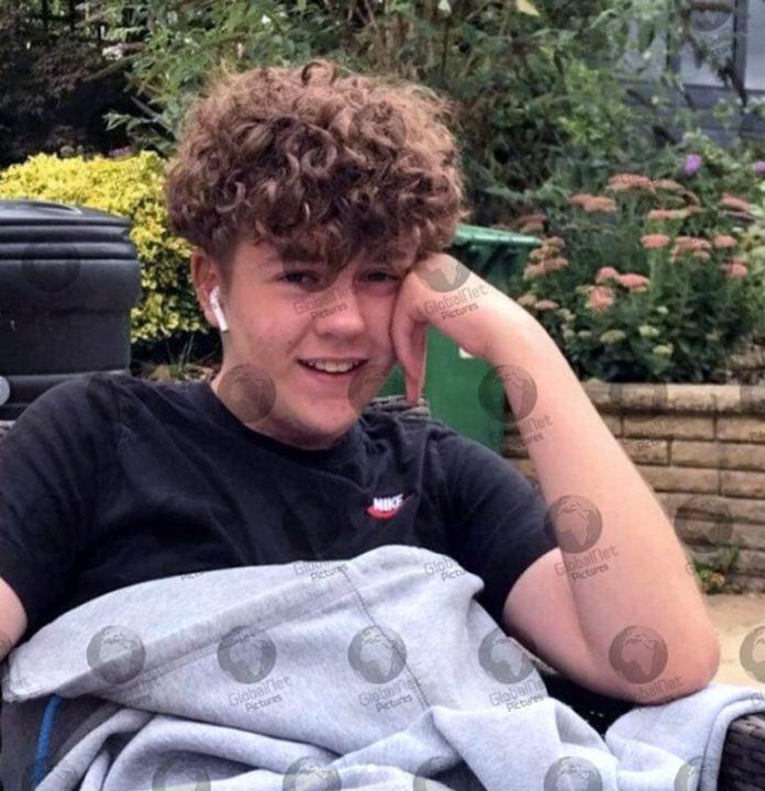 OLIVER STEPHENS-BOY ALLEGEDLY MURDERED BY TEENAGERS AGED 13 AND 14