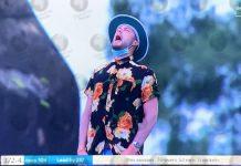 Barmy Army in full voice at India vs England test match with 9000 in the crowd ‘watching’ live cricket