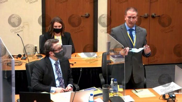 DEREK CHAUVIN MURDER TRIAL OF GEORGE FLOYD GRABS
