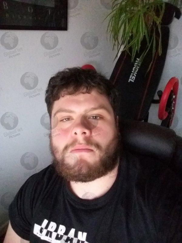 JAKE DAVISON-FIRST PICTURES OF PLYMOUTH GUNMAN WHO KILLED FIVE PEOPLE AND THEN HIMSELF